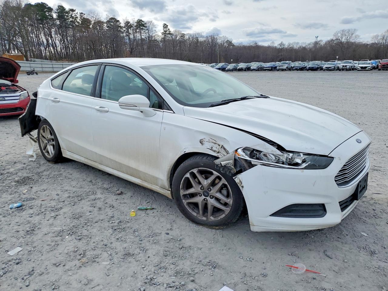 2016 FORD FUSION SE photo 4