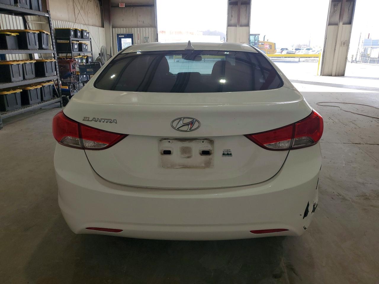 2013 HYUNDAI ELANTRA GLS photo 16