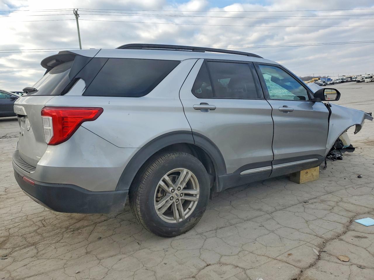 2020 FORD EXPLORER XLT photo 7