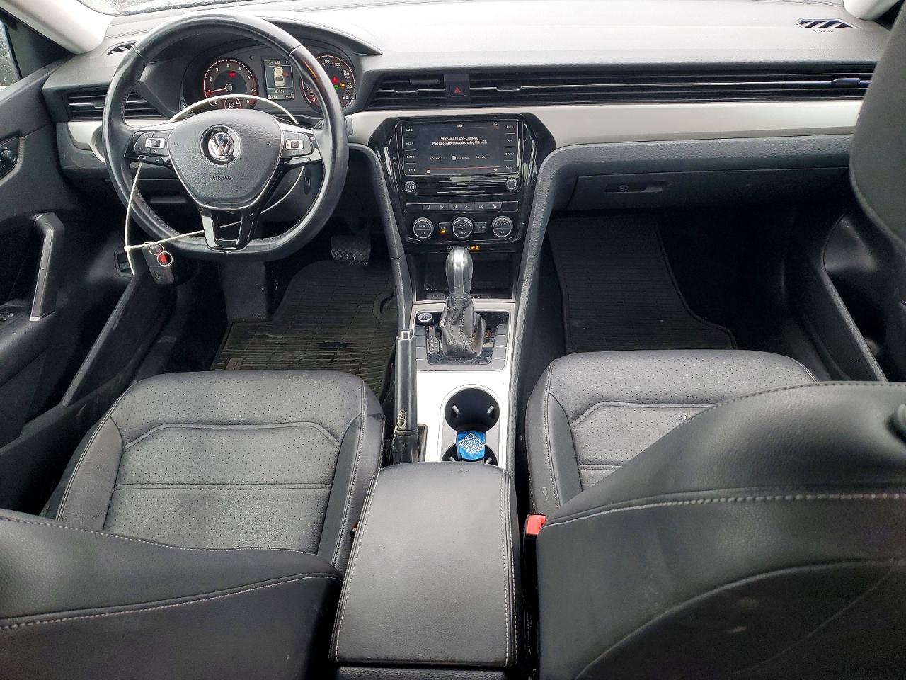 2020 VOLKSWAGEN PASSAT SE photo 15