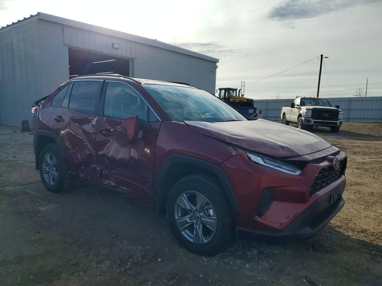 2024 TOYOTA RAV4 XLE photo 10