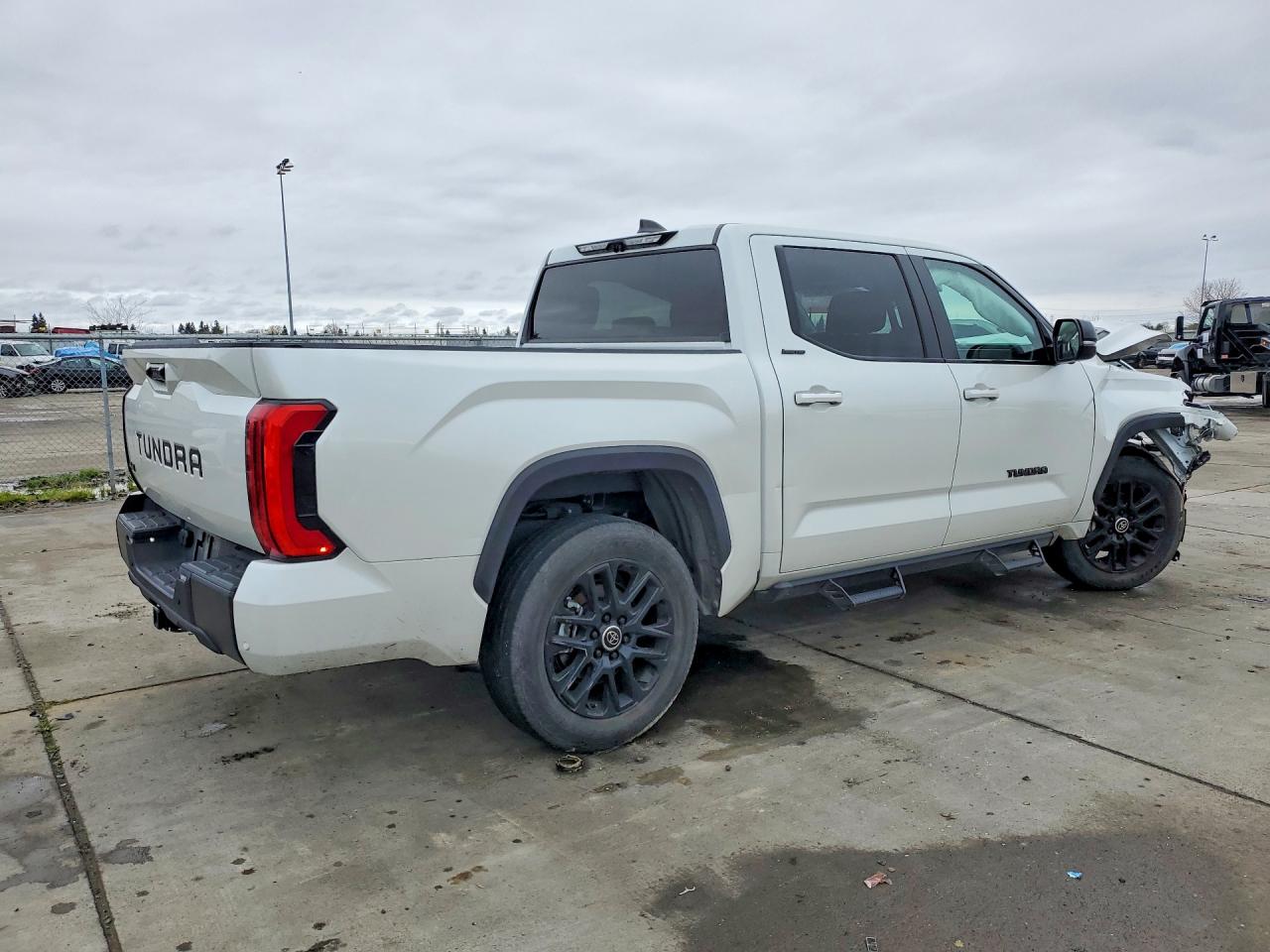 2024 TOYOTA TUNDRA LIMITED HV photo 7