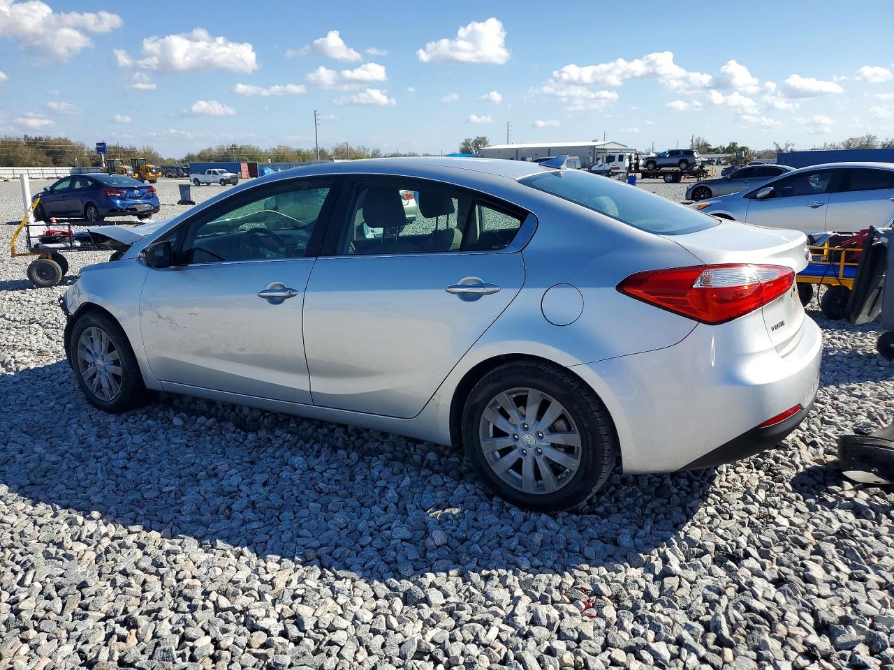 2015 KIA FORTE EX photo 4