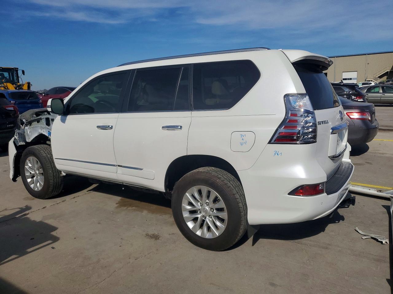 2018 LEXUS GX 460 photo 4
