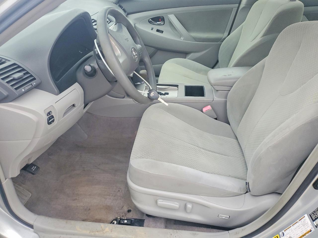 2007 TOYOTA CAMRY LE photo 7
