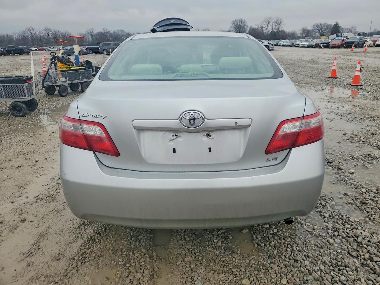 2007 TOYOTA CAMRY LE photo 6
