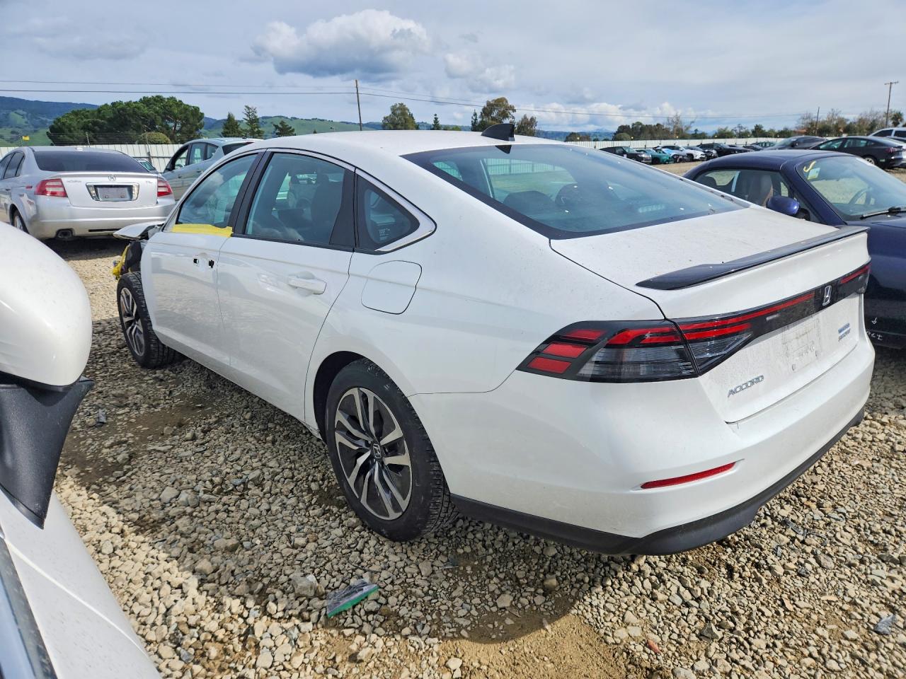 2025 HONDA ACCORD HYBRID SPORT photo 2