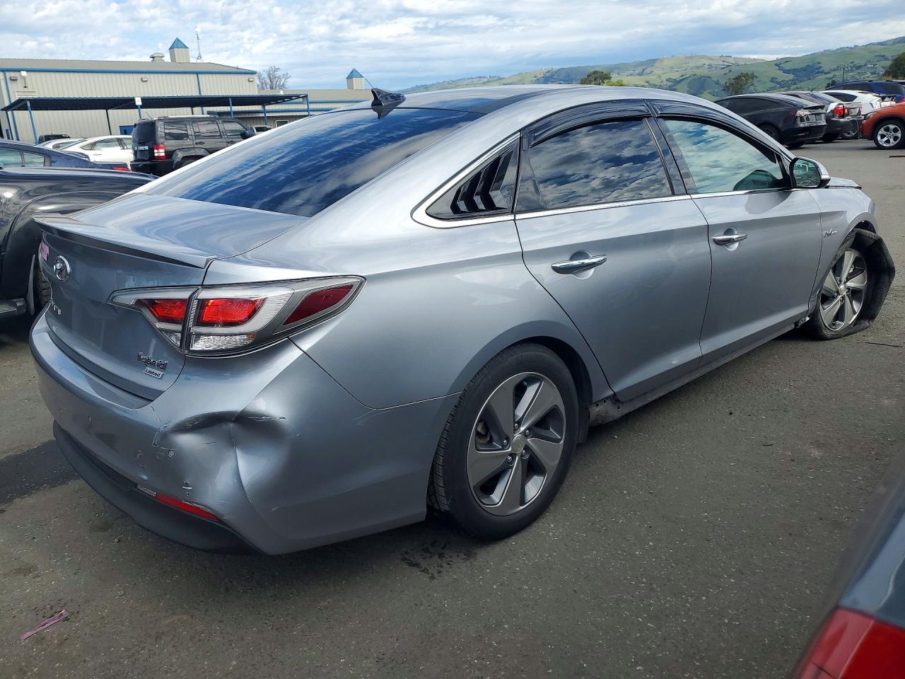 2017 HYUNDAI SONATA HYBRID photo 3