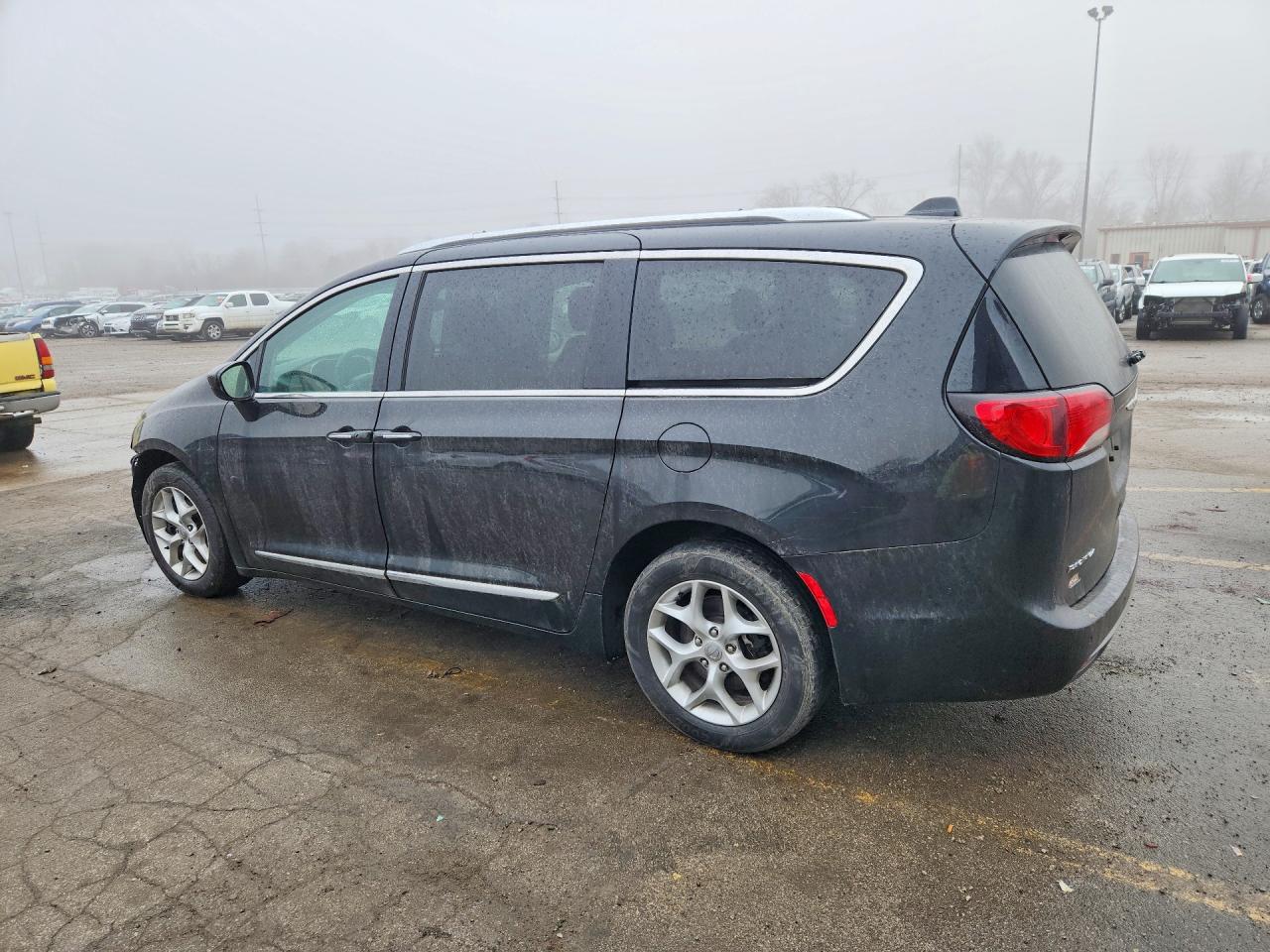 2019 CHRYSLER PACIFICA TOURING L PLUS photo 2