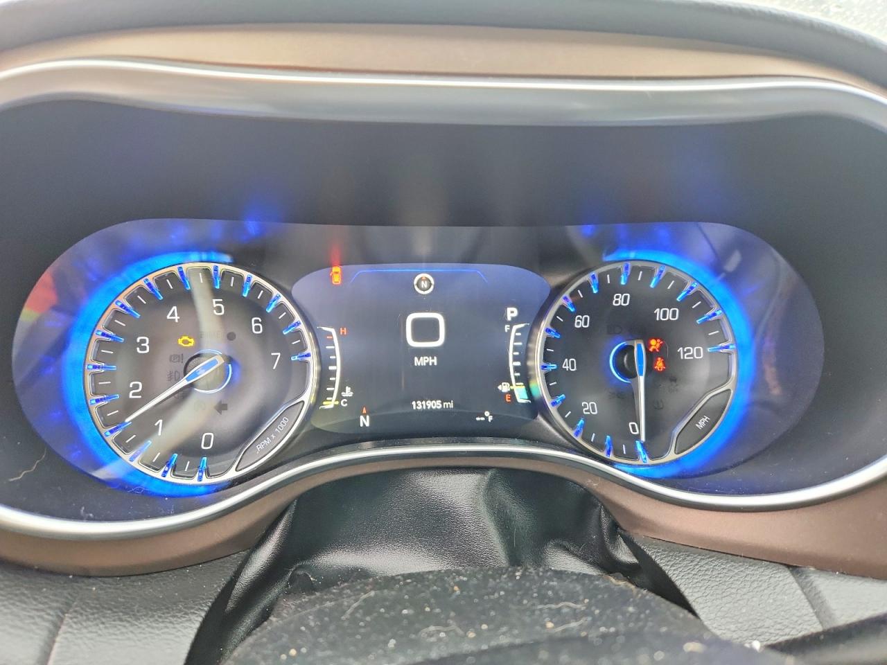 2019 CHRYSLER PACIFICA TOURING L PLUS photo 9