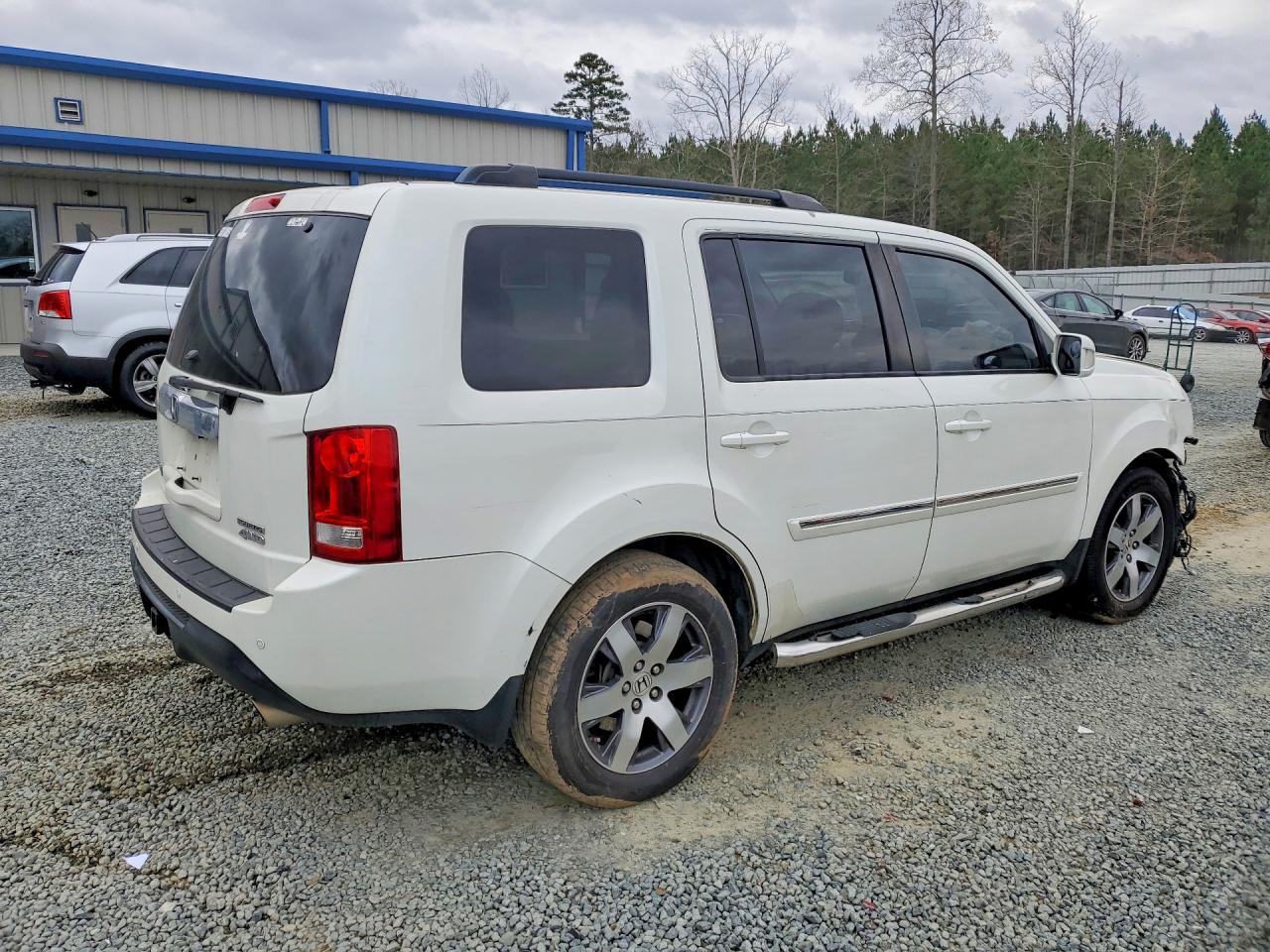 2015 HONDA PILOT TOURING photo 3