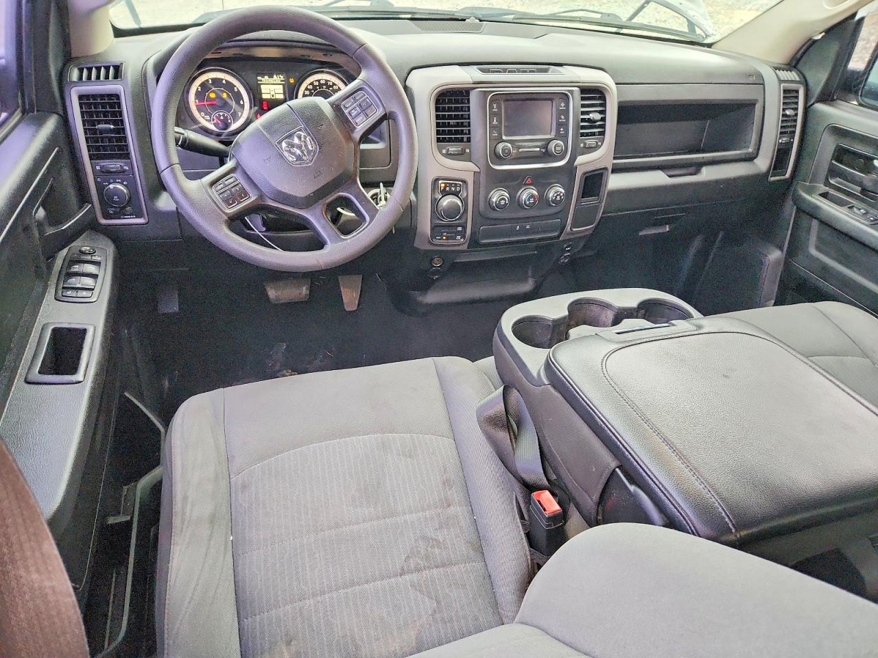 2021 RAM 1500 CLASSIC TRADESMAN photo 15