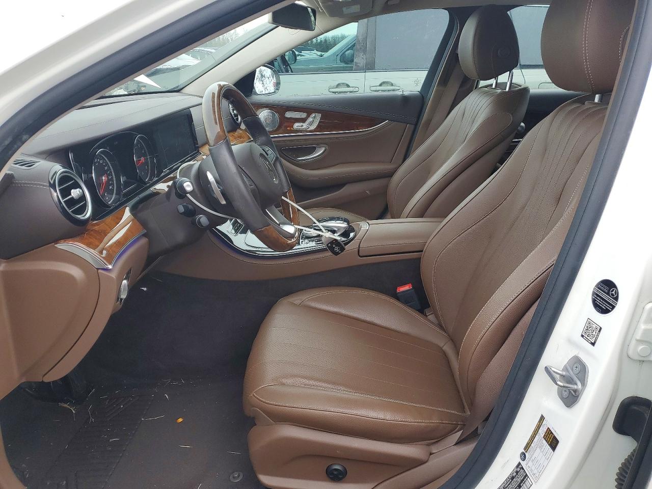 2017 MERCEDES-BENZ E 300 4MATIC photo 7