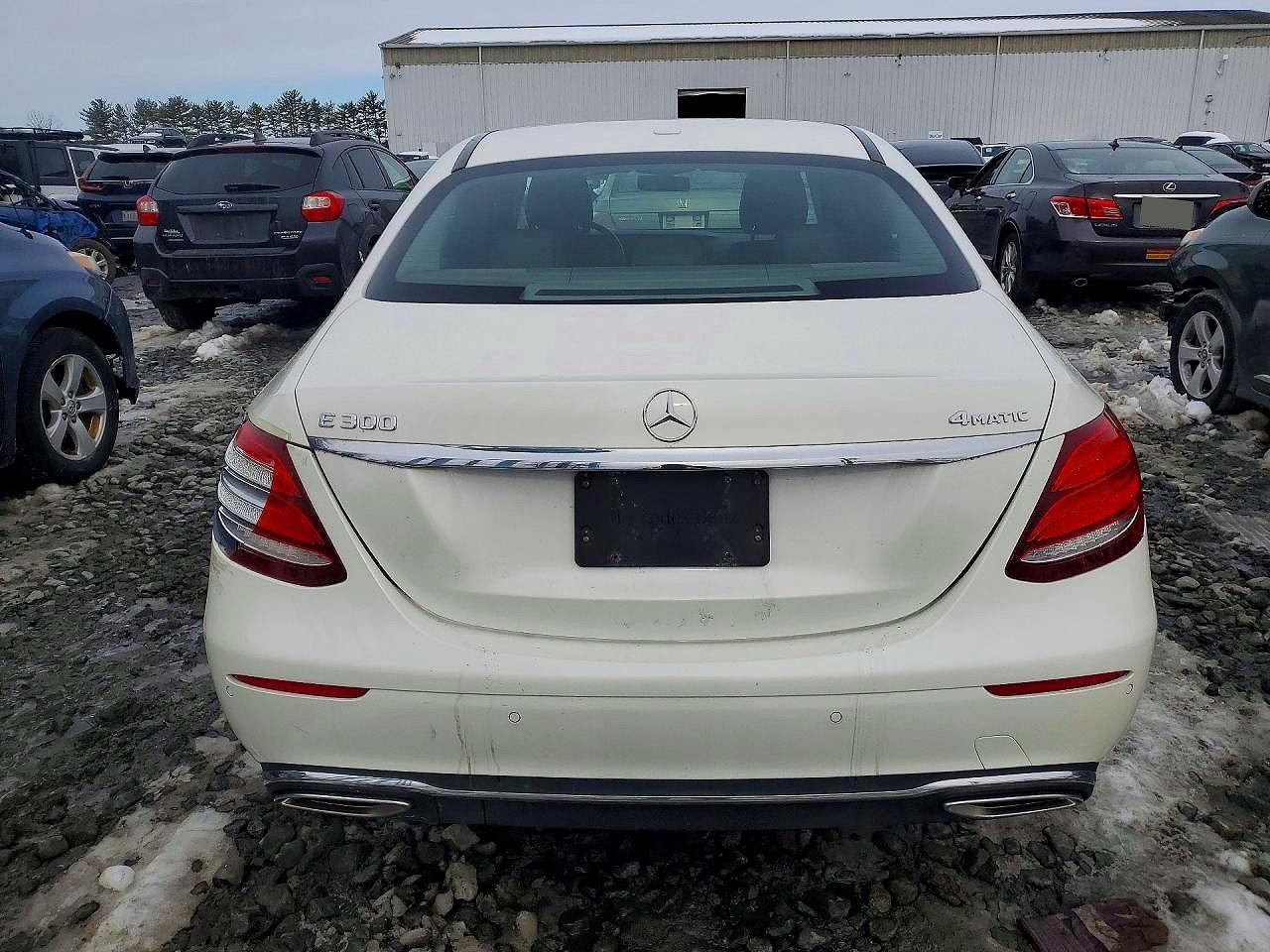 2017 MERCEDES-BENZ E 300 4MATIC photo 6