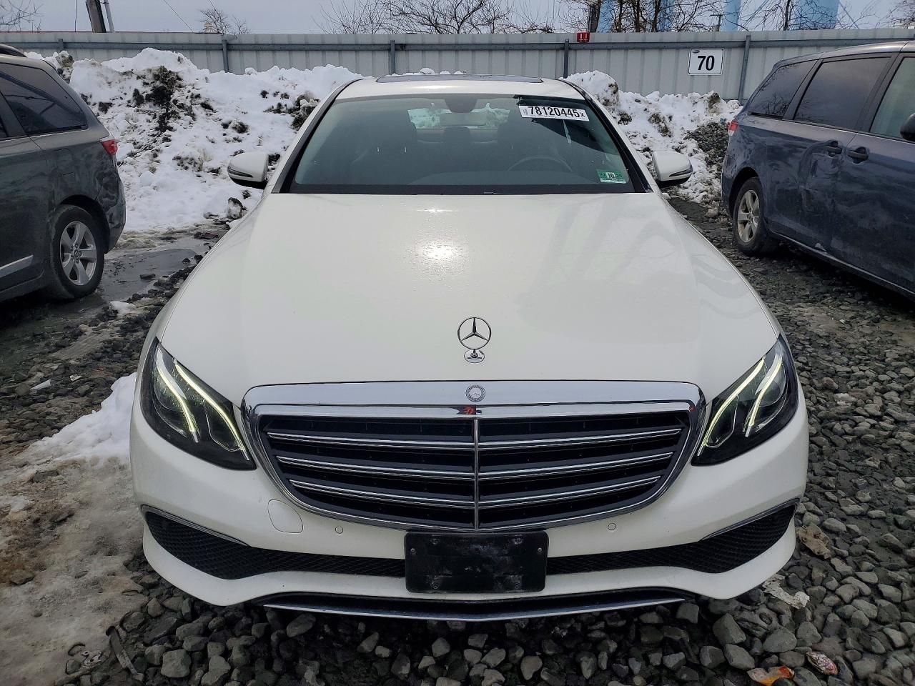 2017 MERCEDES-BENZ E 300 4MATIC photo 5