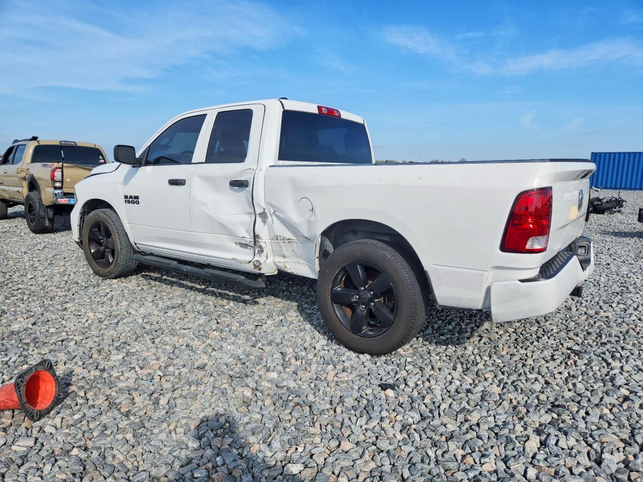 2018 RAM 1500 ST photo 3