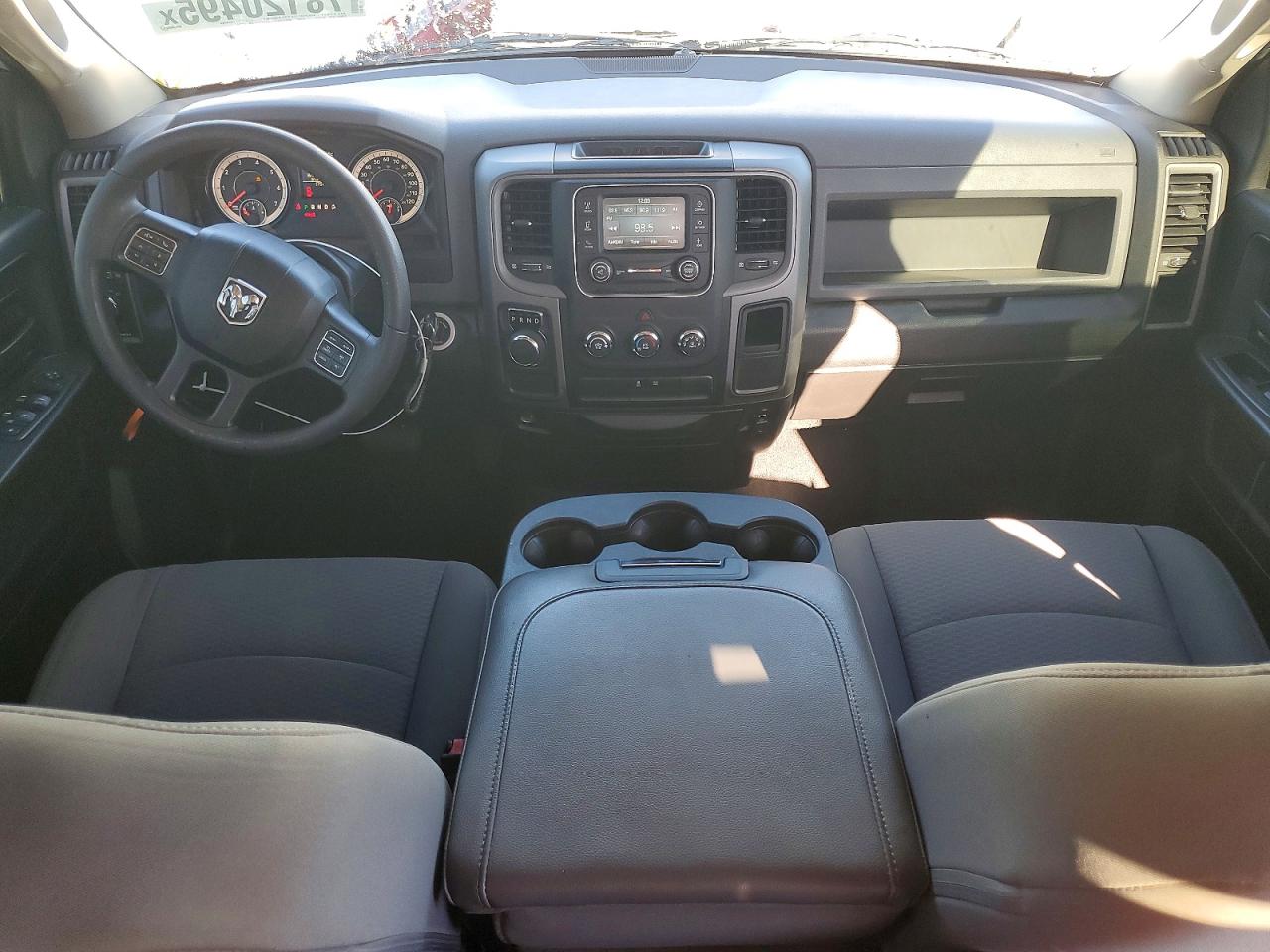 2018 RAM 1500 ST photo 15