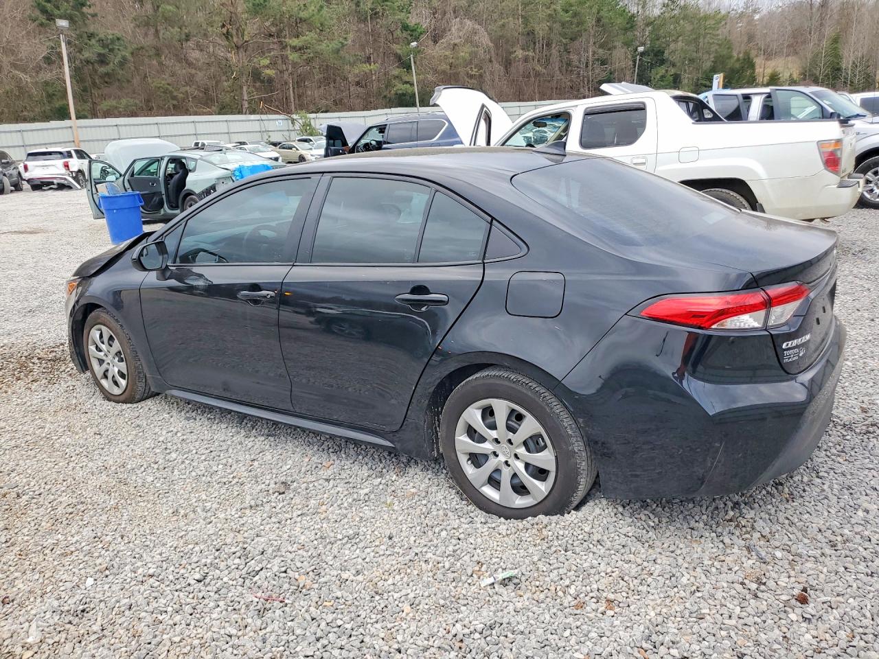 2025 TOYOTA COROLLA photo 3