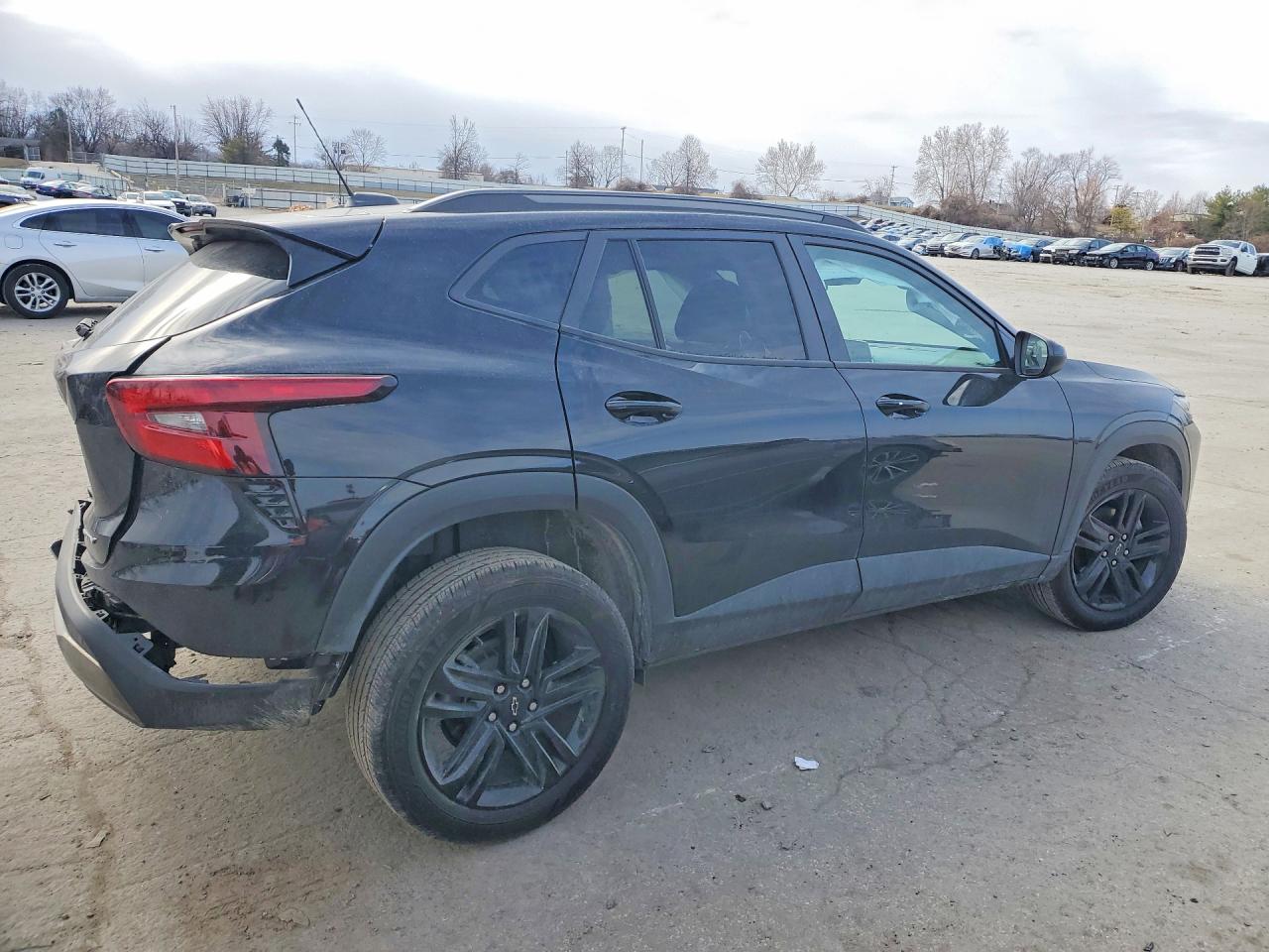 2025 CHEVROLET TRAX ACTIV photo 5