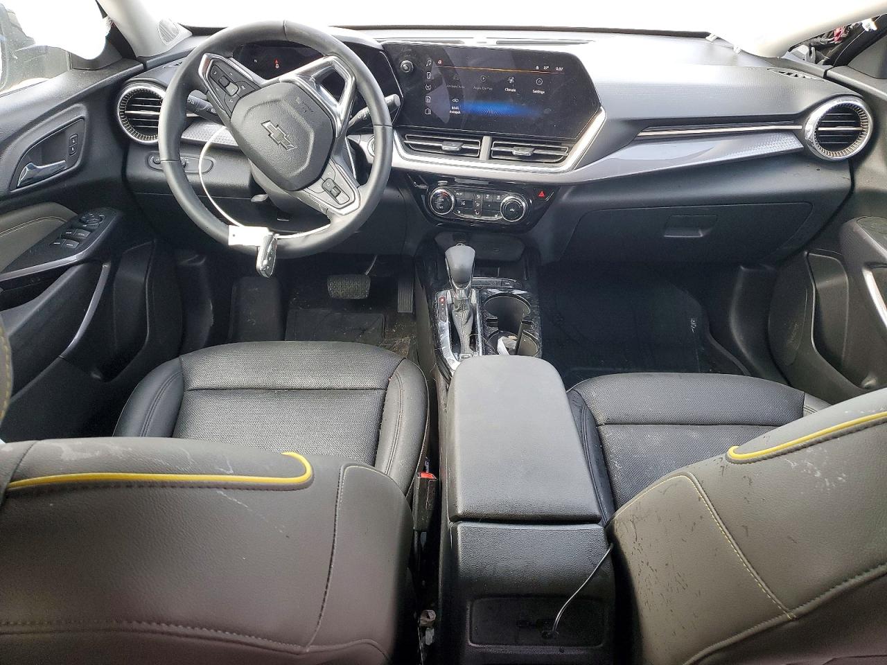 2025 CHEVROLET TRAX ACTIV photo 15