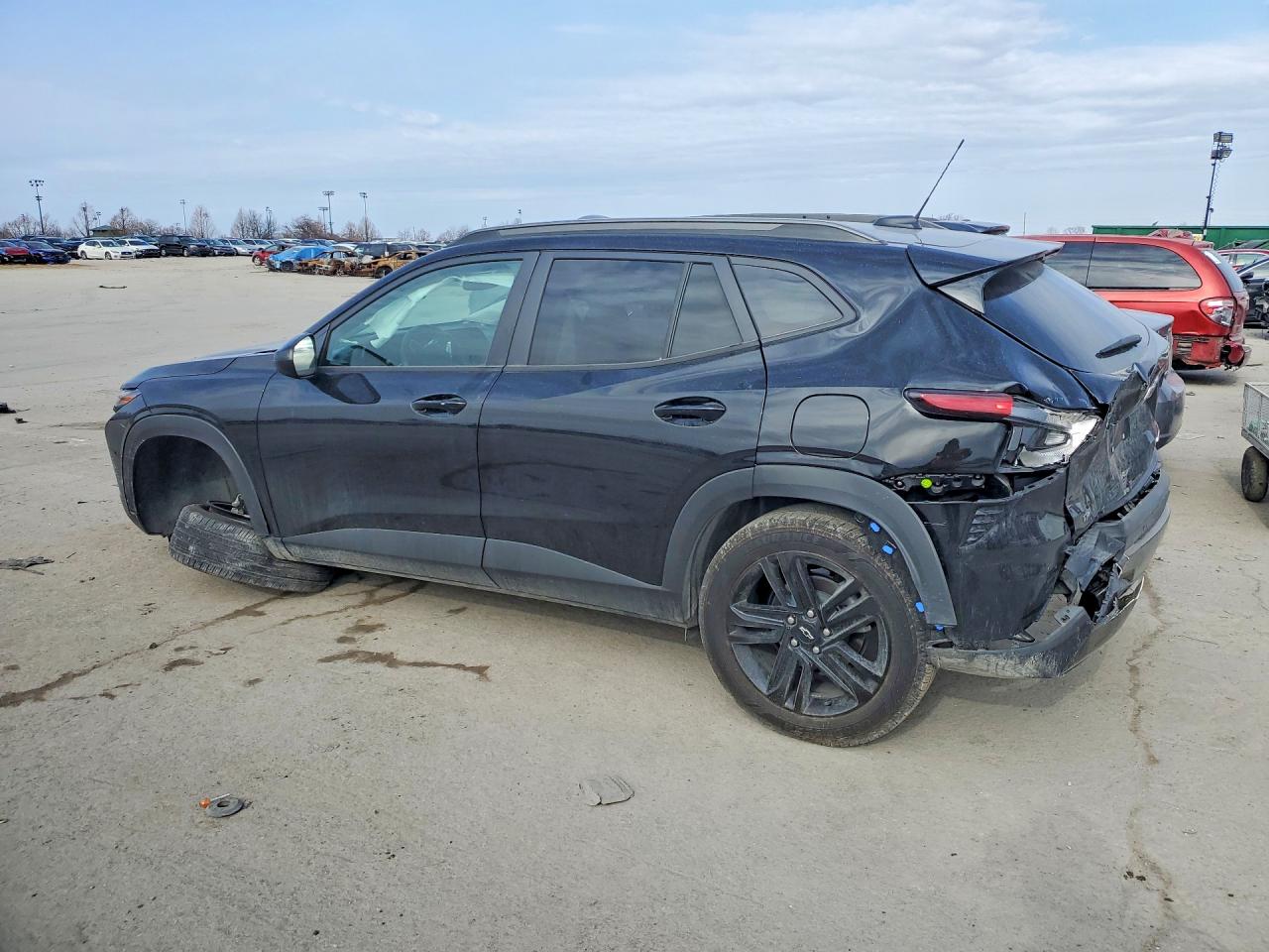 2025 CHEVROLET TRAX ACTIV photo 3