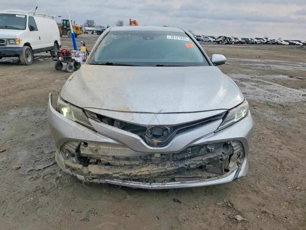 2019 TOYOTA CAMRY L photo 9