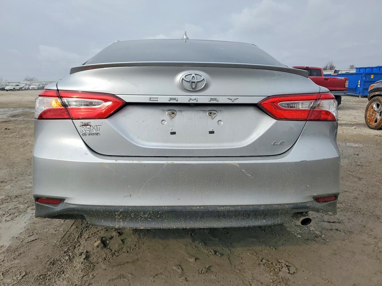 2019 TOYOTA CAMRY L photo 11