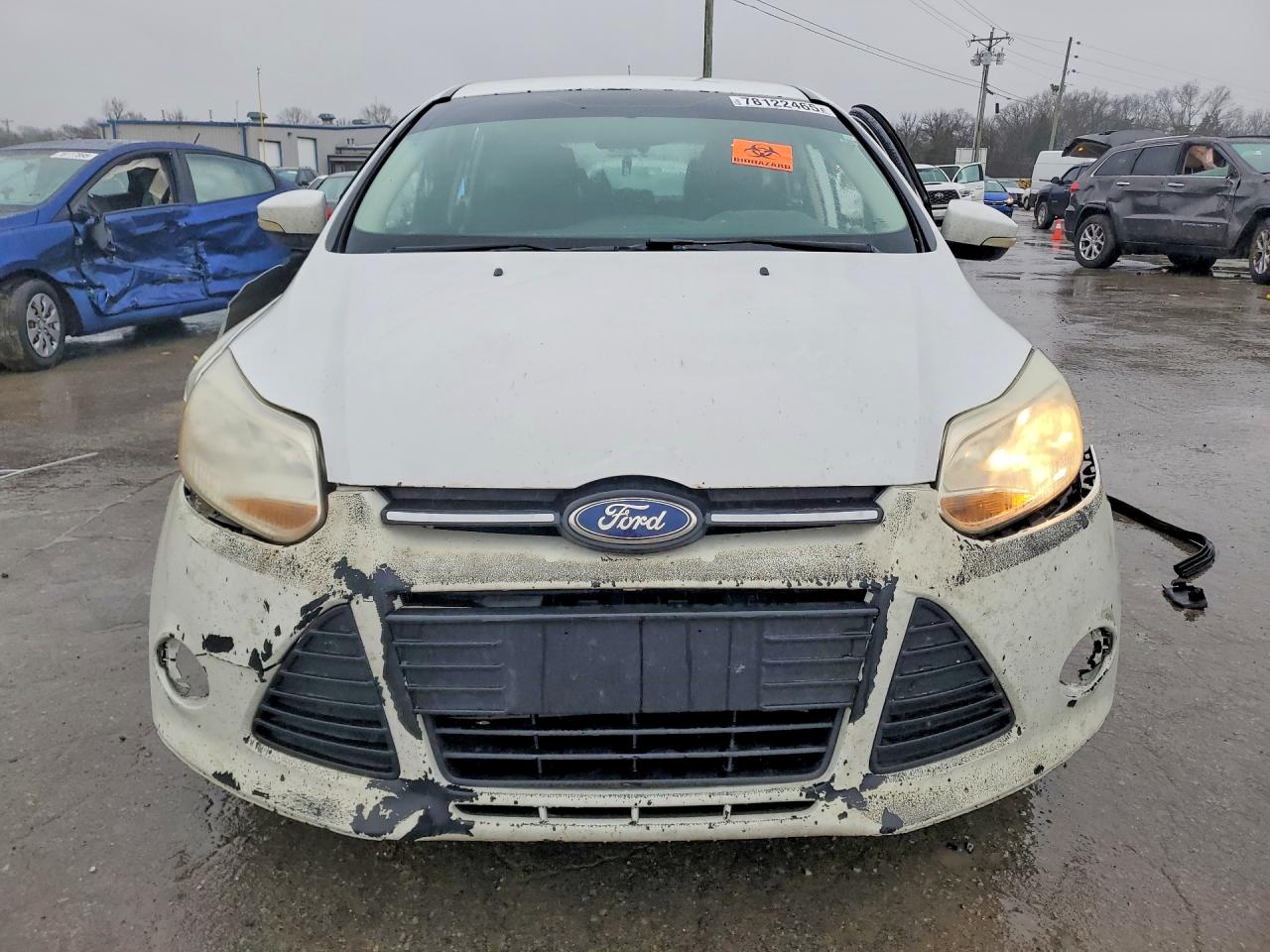 2014 FORD FOCUS SE photo 9