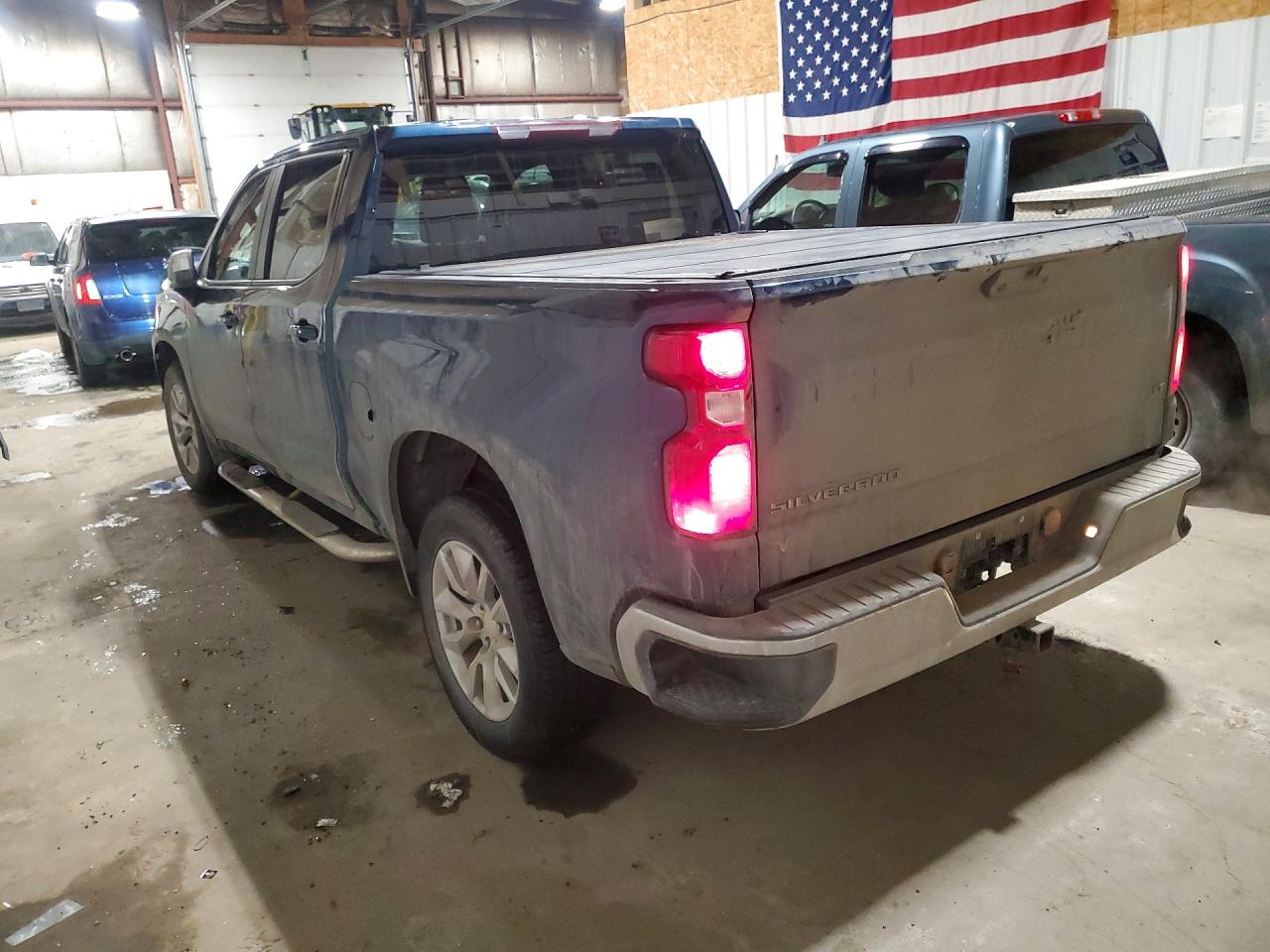 2019 CHEVROLET SILVERADO C1500 LT photo 3