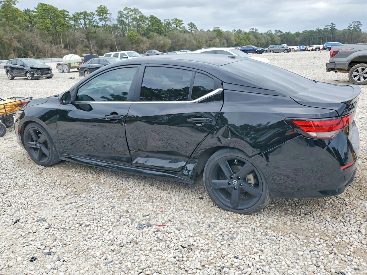 2023 NISSAN SENTRA SR photo 4
