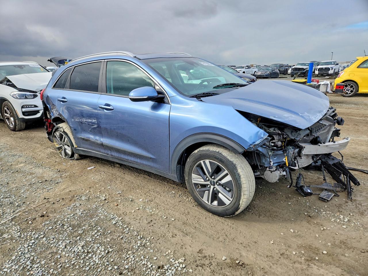 2022 KIA NIRO EX PREMIUM photo 4