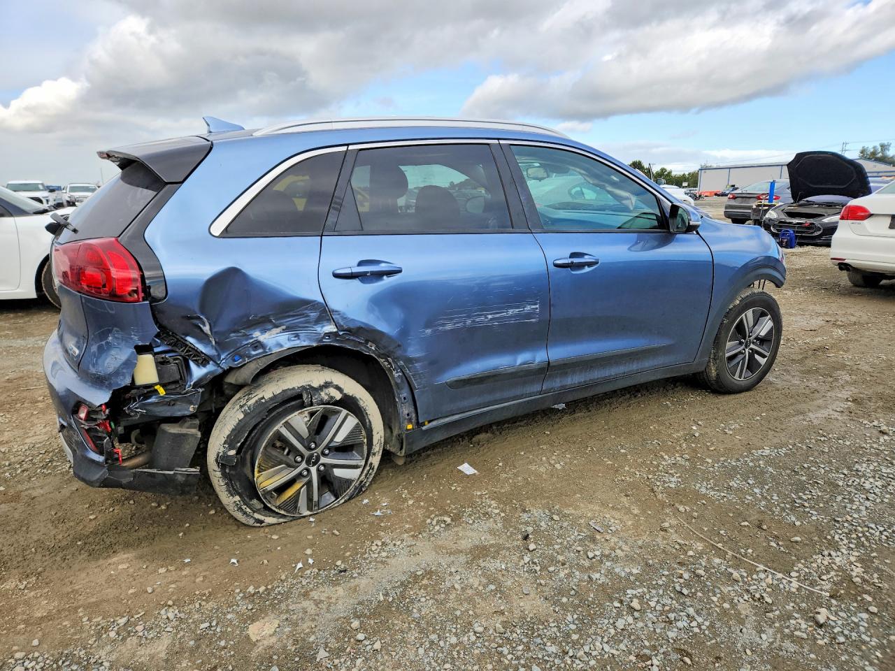 2022 KIA NIRO EX PREMIUM photo 3