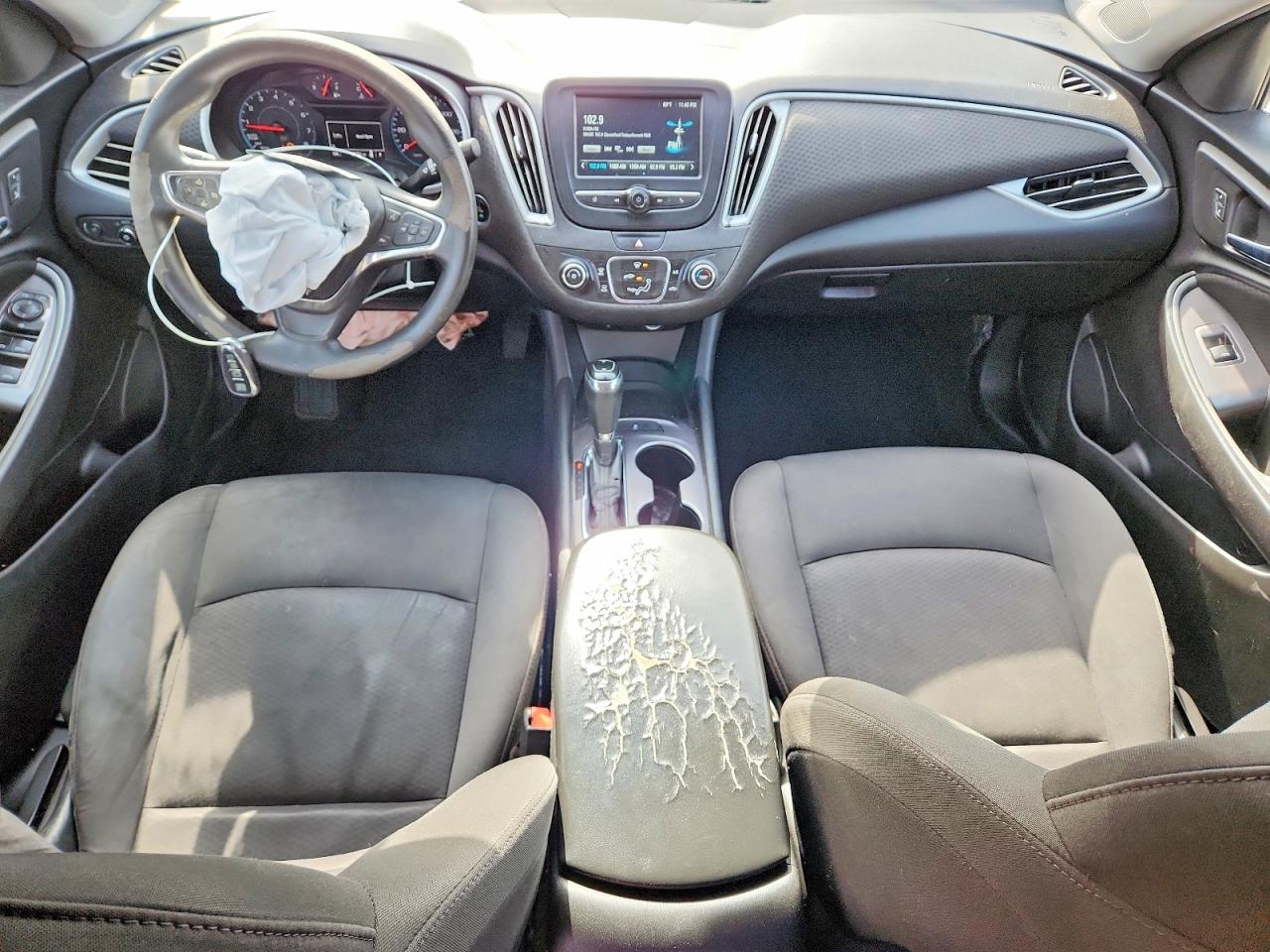 2018 CHEVROLET MALIBU LS photo 22