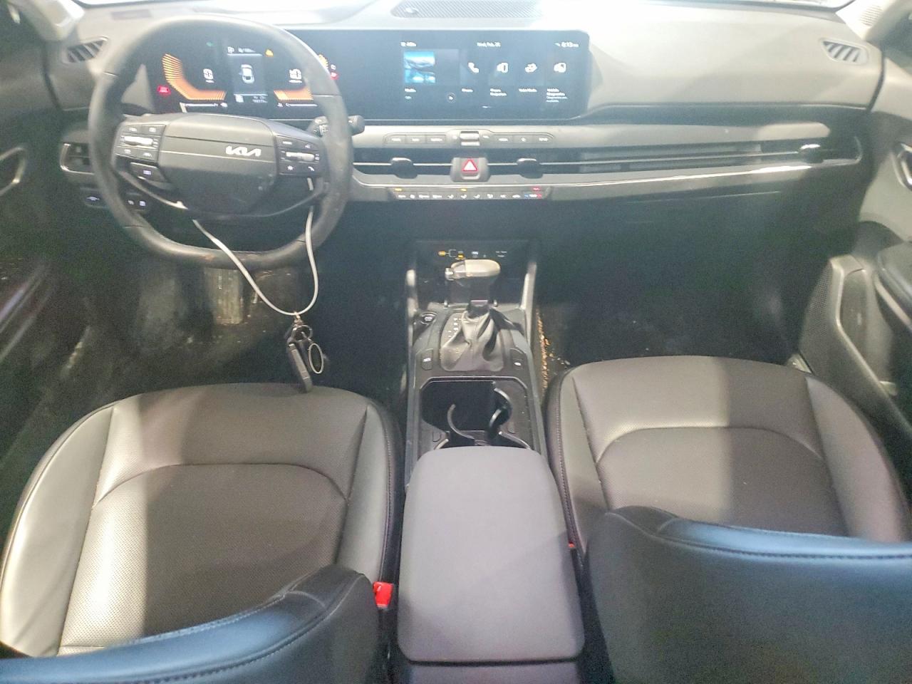 2025 KIA K4 EX photo 8