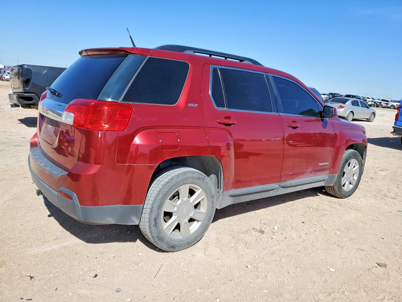 2012 GMC TERRAIN photo 3