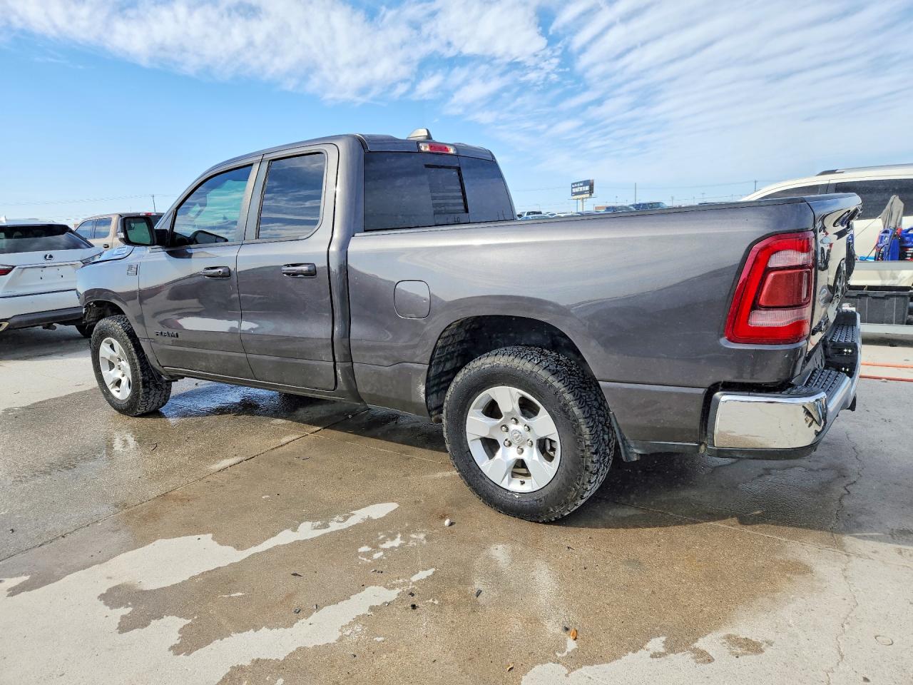 2021 RAM 1500 BIG HORN photo 3
