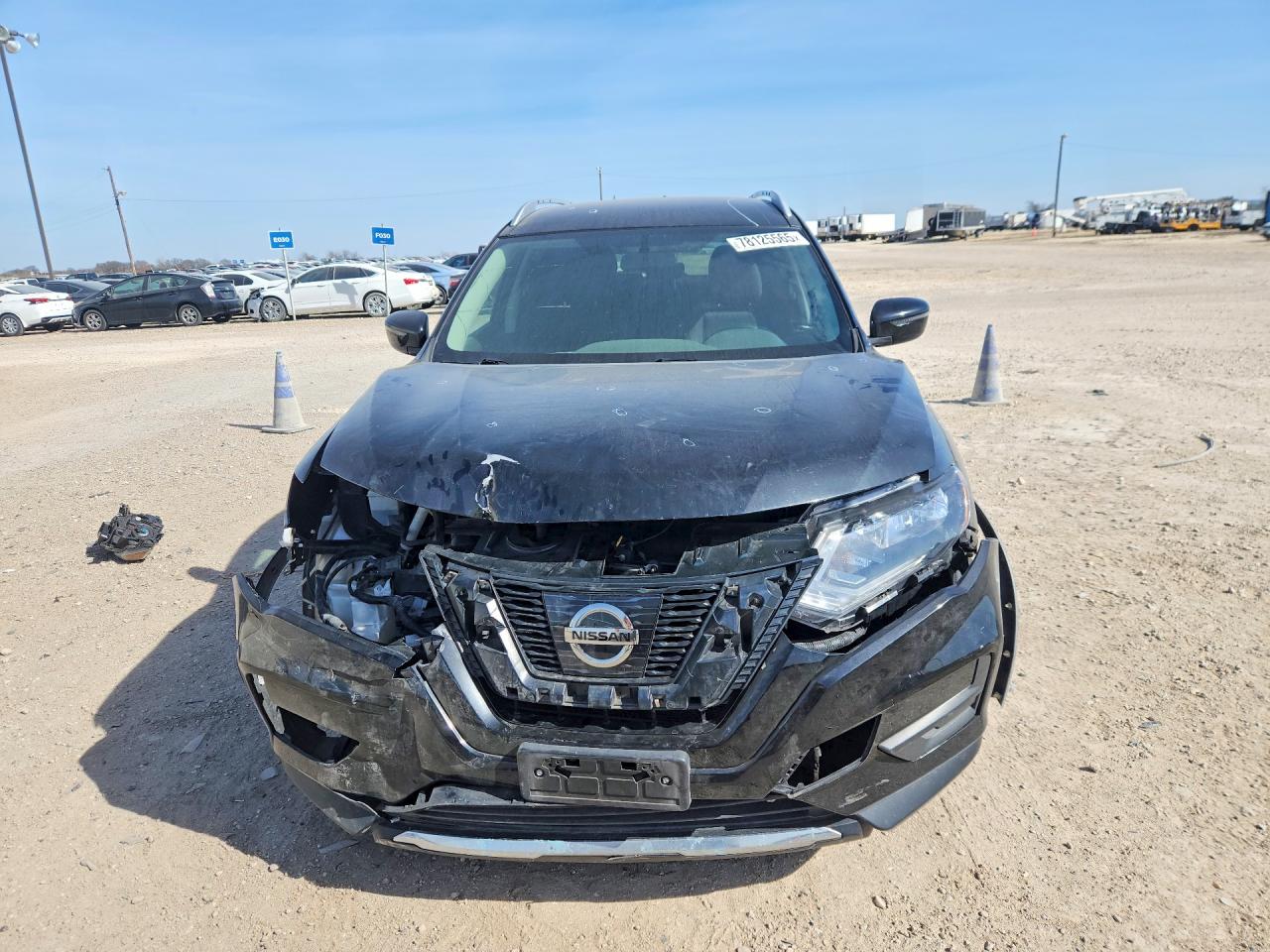 2017 NISSAN ROGUE SV photo 9
