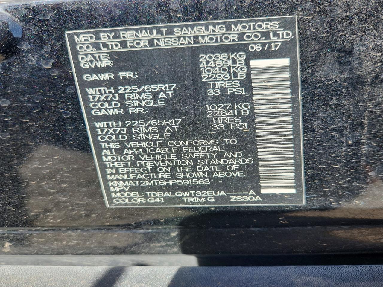 2017 NISSAN ROGUE SV photo 25