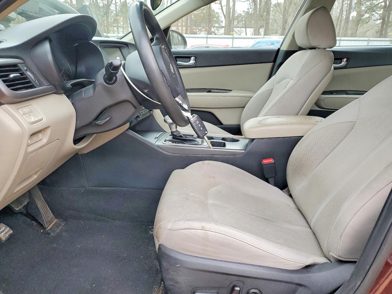 2017 KIA OPTIMA LX photo 13