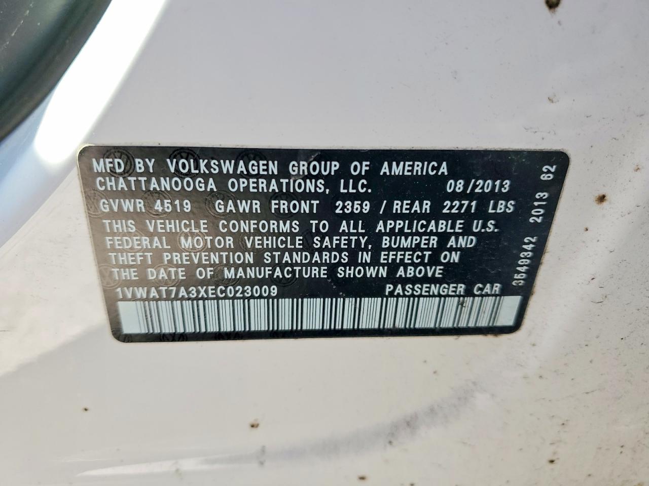 2014 VOLKSWAGEN PASSAT S photo 34