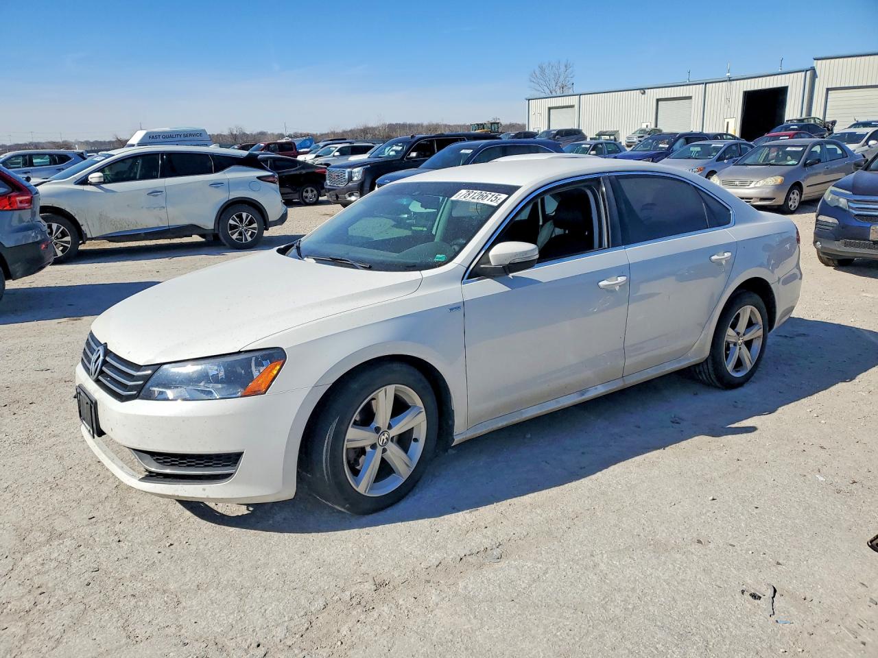 2014 VOLKSWAGEN PASSAT