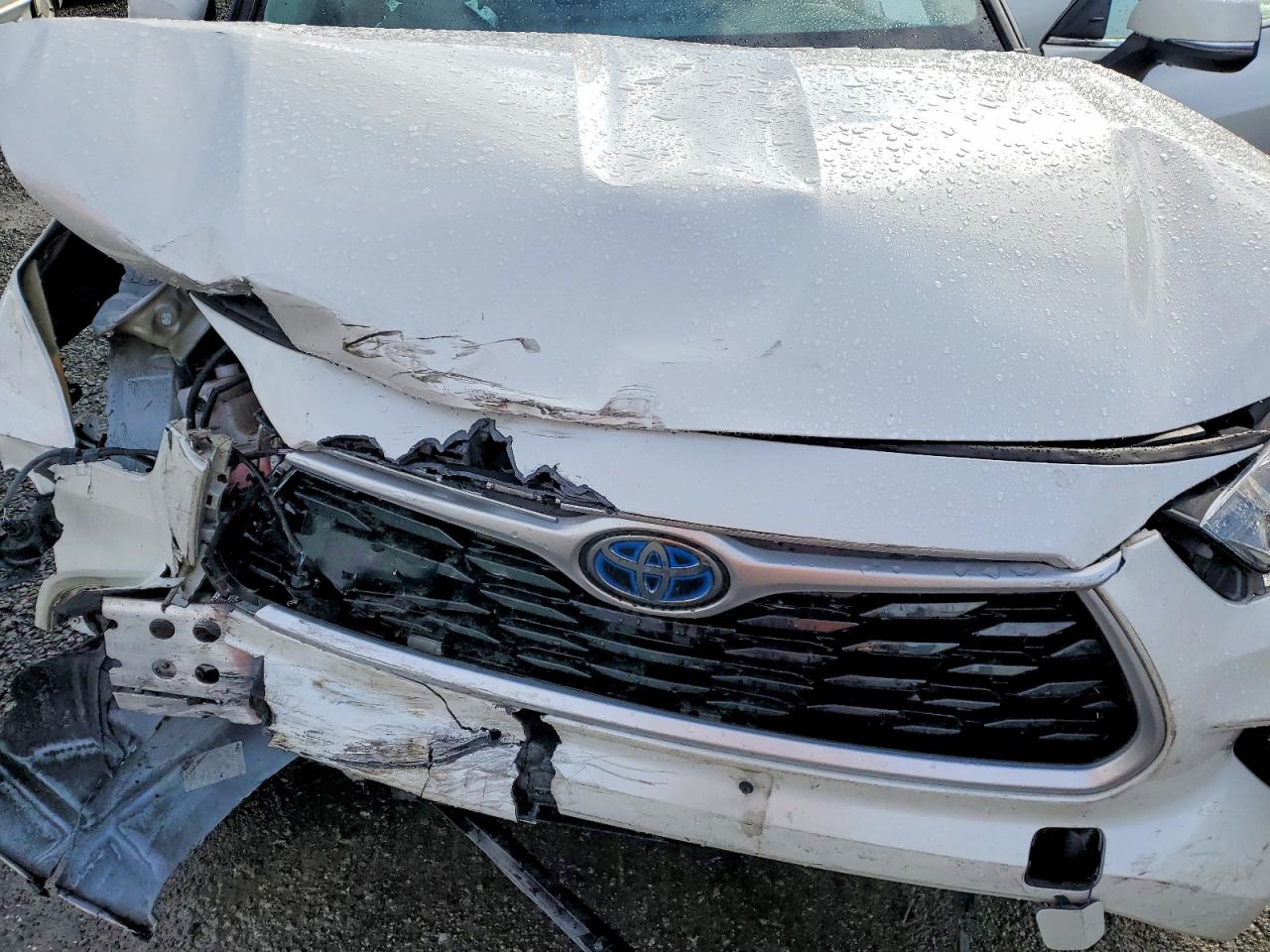 2020 TOYOTA HIGHLANDER HYBRID XLE photo 12