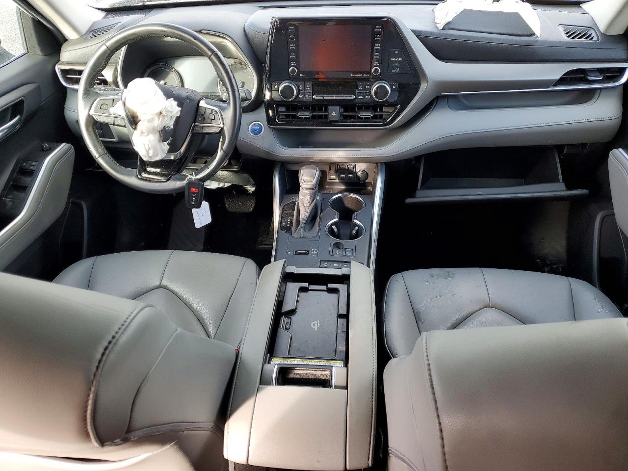 2020 TOYOTA HIGHLANDER HYBRID XLE photo 8