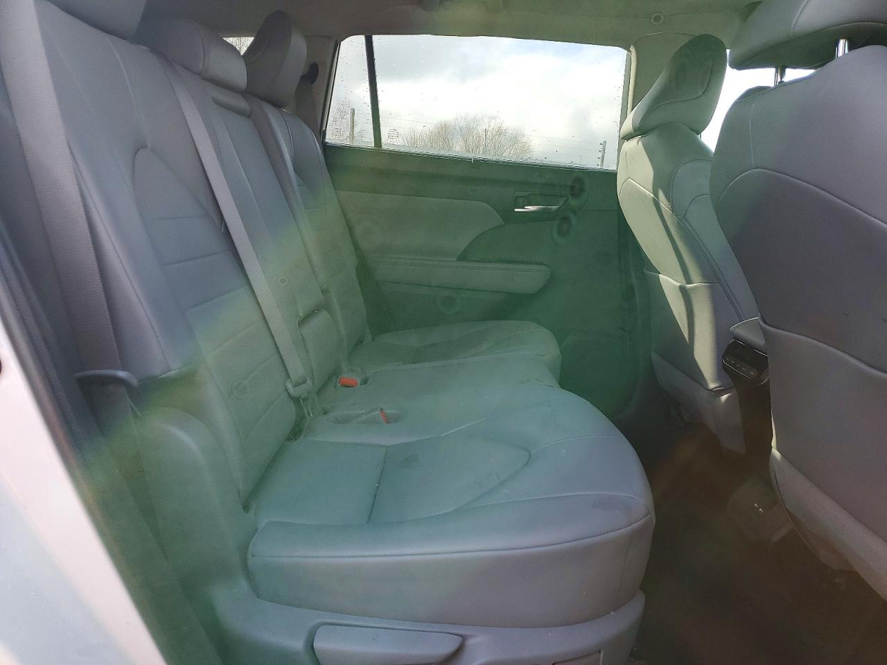 2020 TOYOTA HIGHLANDER HYBRID XLE photo 11