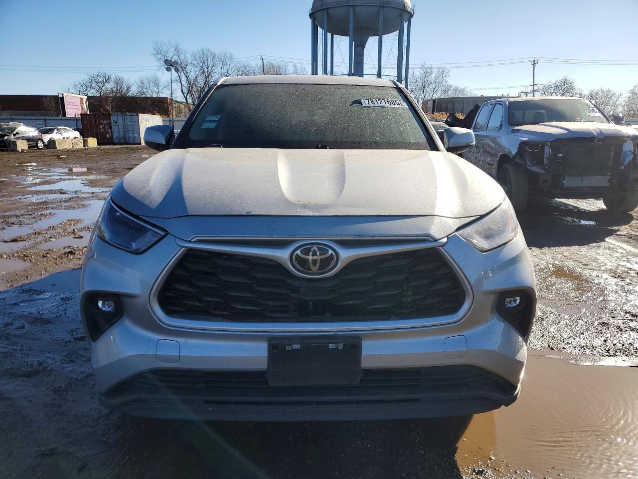 2023 TOYOTA HIGHLANDER LE photo 5