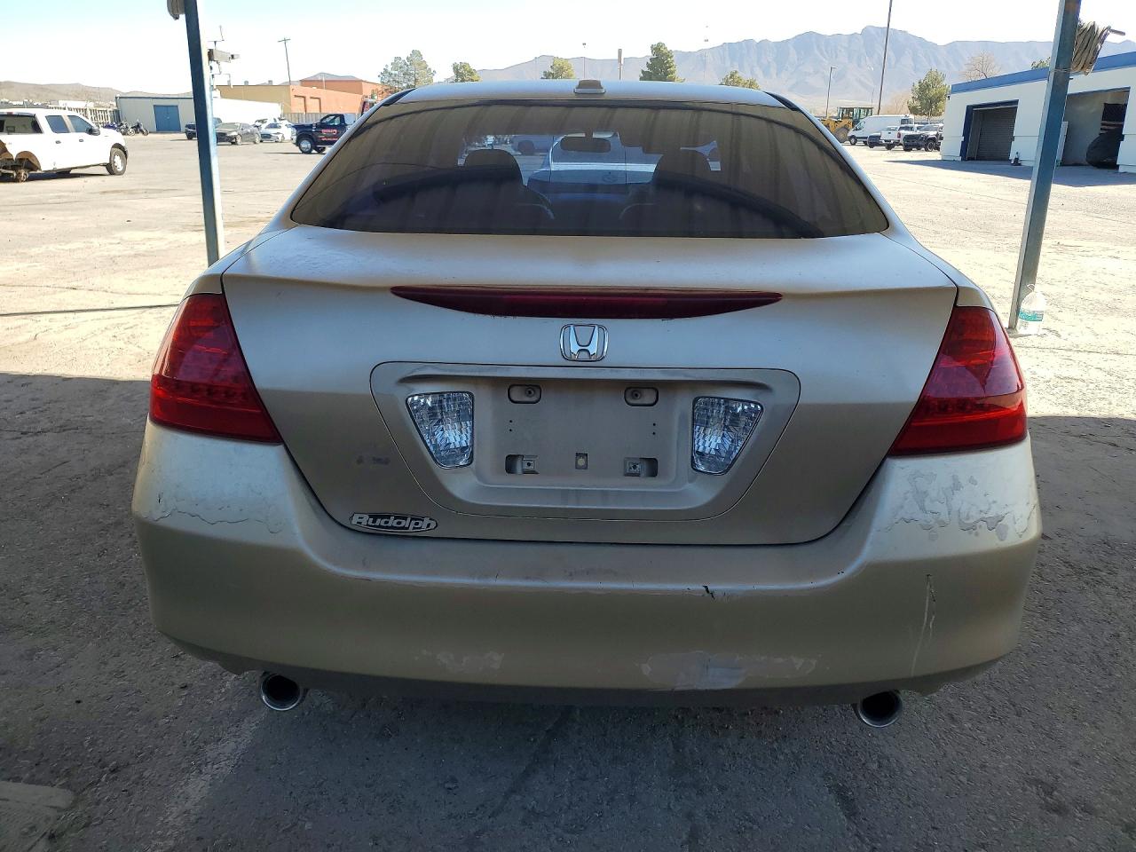 2006 HONDA ACCORD photo 16