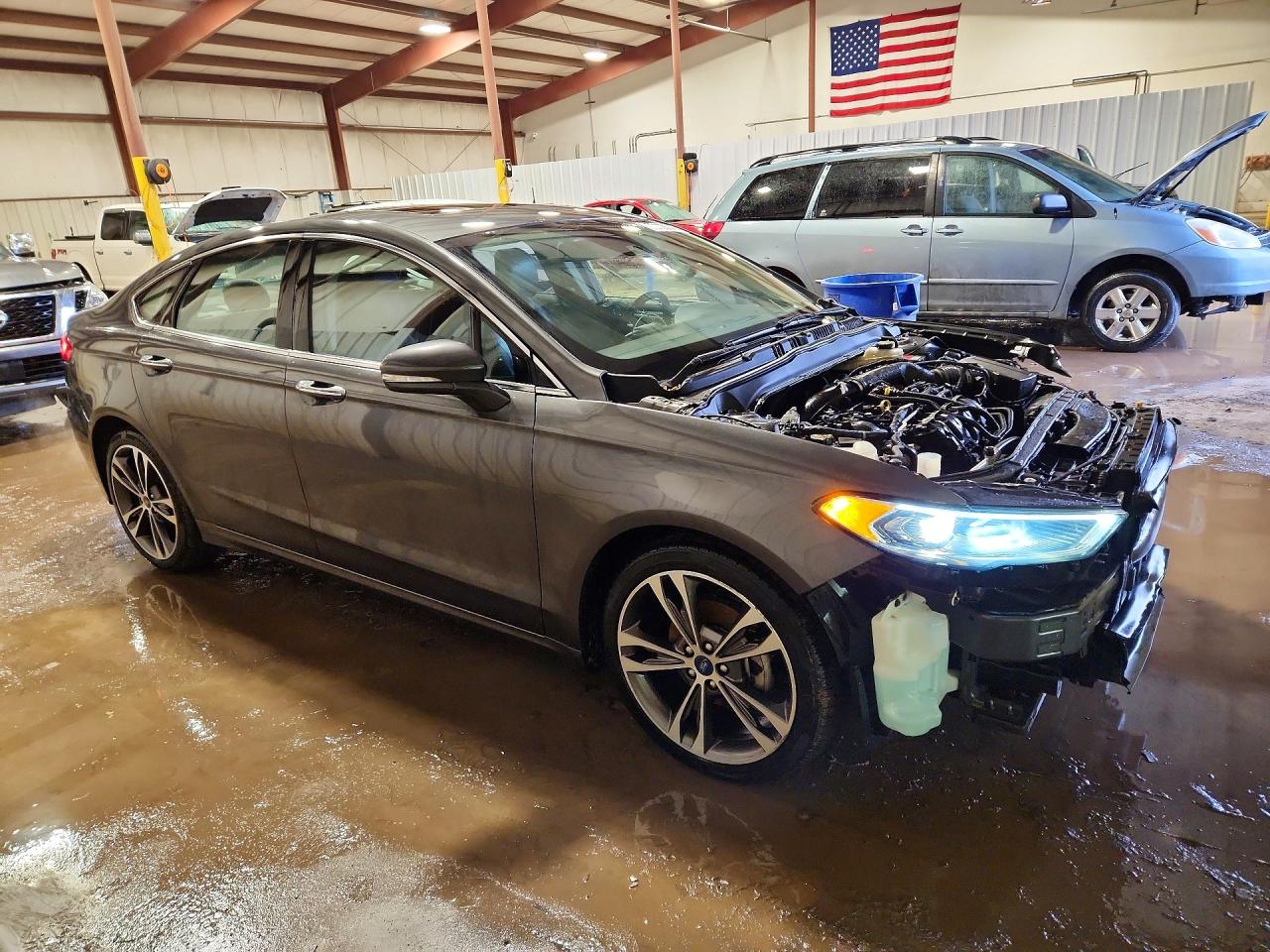 2019 FORD FUSION TITANIUM photo 4