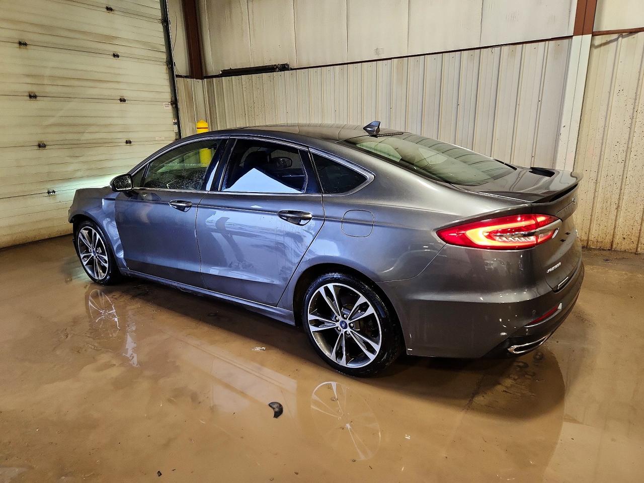 2019 FORD FUSION TITANIUM photo 2