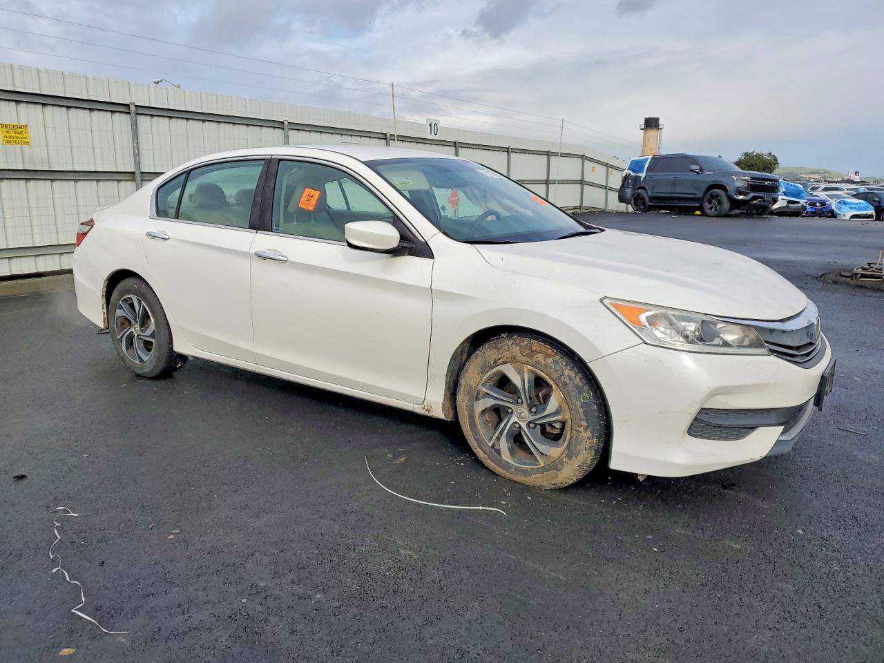2016 HONDA ACCORD photo 7