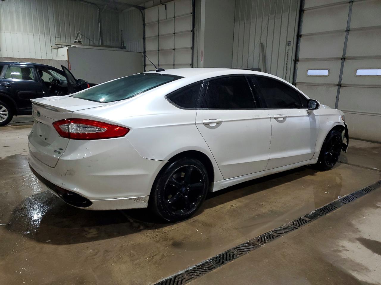 2015 FORD FUSION SE photo 3